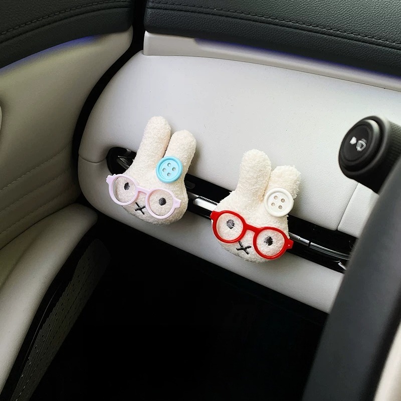 Cute Rabbit with Glasses Car A - Car Fragrance Diffuser recension och pris